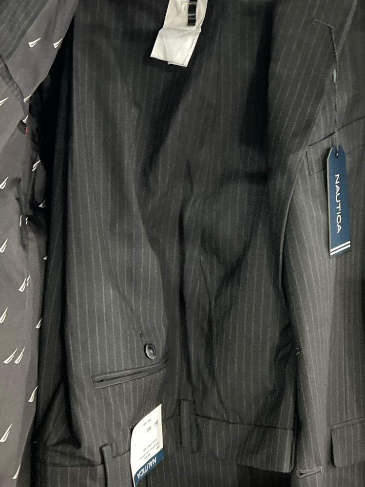 Nautica Mens Modern fit 2 Piece Suit 38 R / 32 Waist Black Striped Stretch