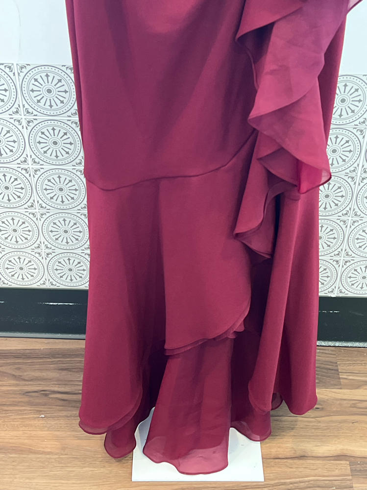 Adrianna Papell Women's Crepe One Shoulder Ruffle Gown, Crimson Haze, 10