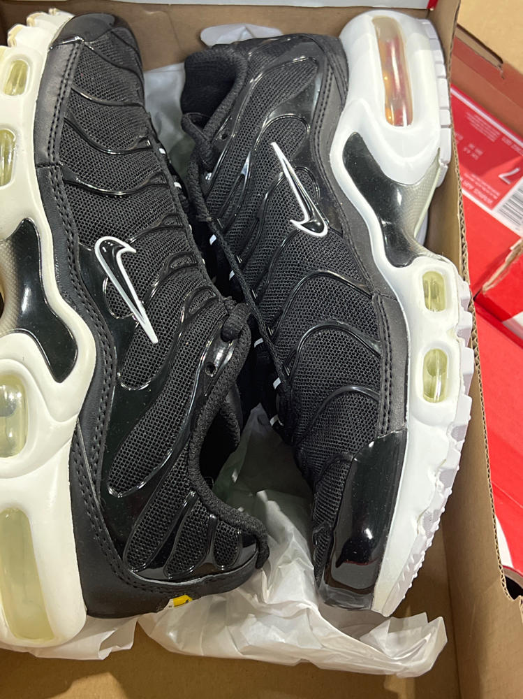 Nike Womens WMNS Air Max Plus DM2362 001 Black/White - Womens