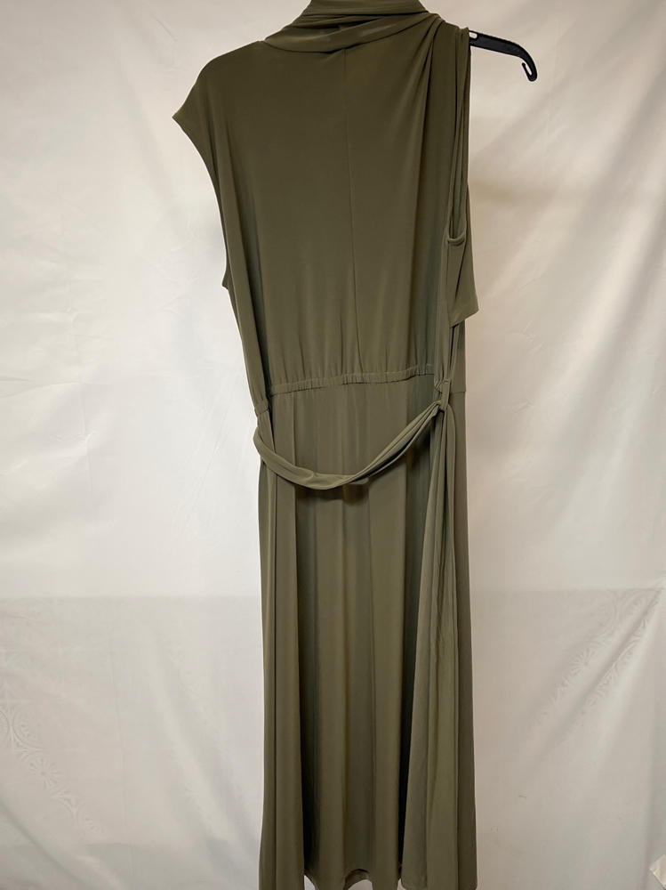 HALSTON H Women's Sleeveless Draped Neck Oval Hardware Dress, Sage