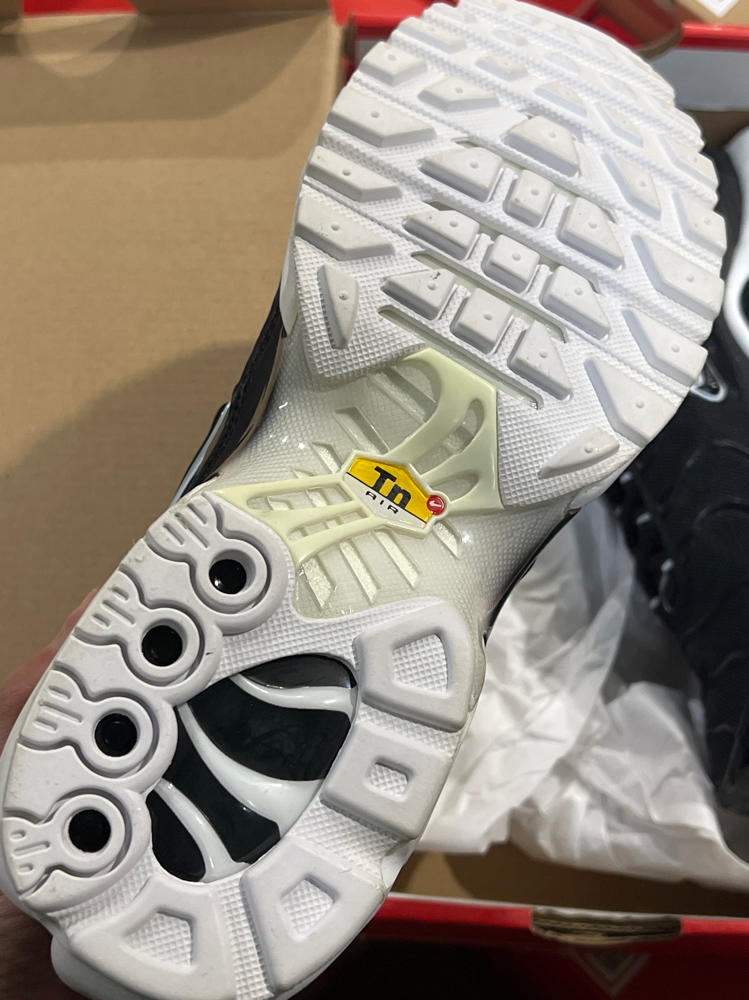 Nike Womens WMNS Air Max Plus DM2362 001 Black/White - Womens