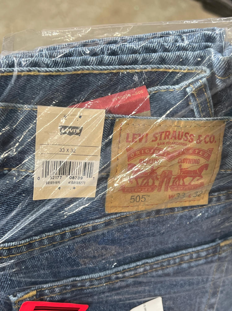 Levi's Men's 505 Regular Fit Jeans (Also Available in Big & Tall), Medium Stonewash, 33W x 32L