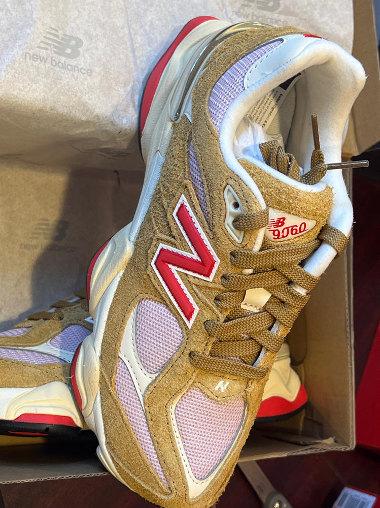 new balance 9060 kids medium Sneakers, beige pink rose 9060