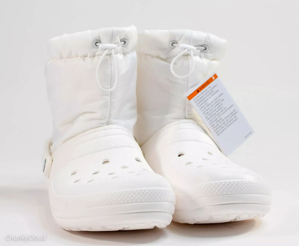 Crocs Unisex White Classic Lined Neo Puff Boots white nwt