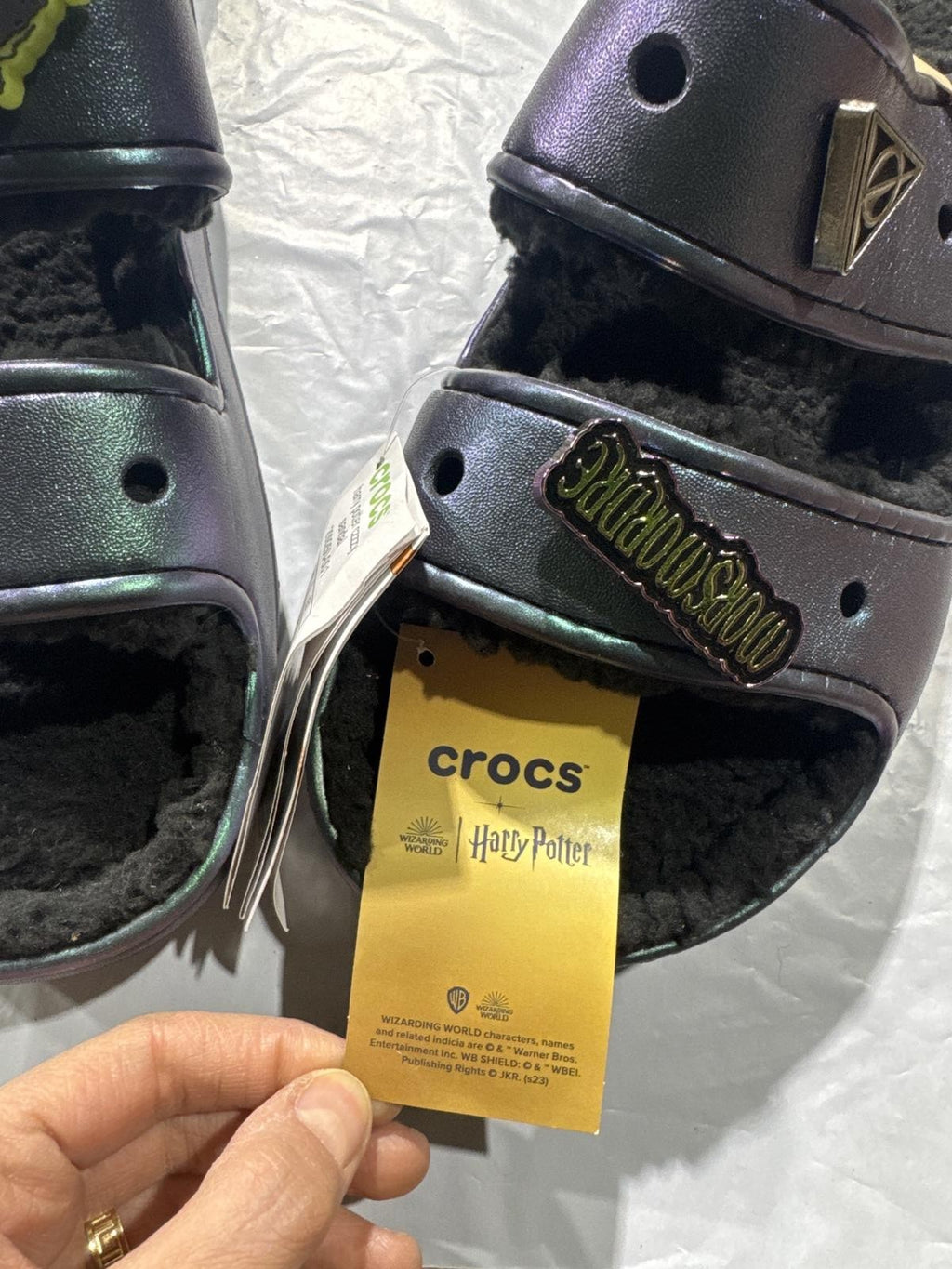Crocs Unisex-Adult Classic Harry Potter Cozzzy Sandals, Fuzzy Platform Sandals