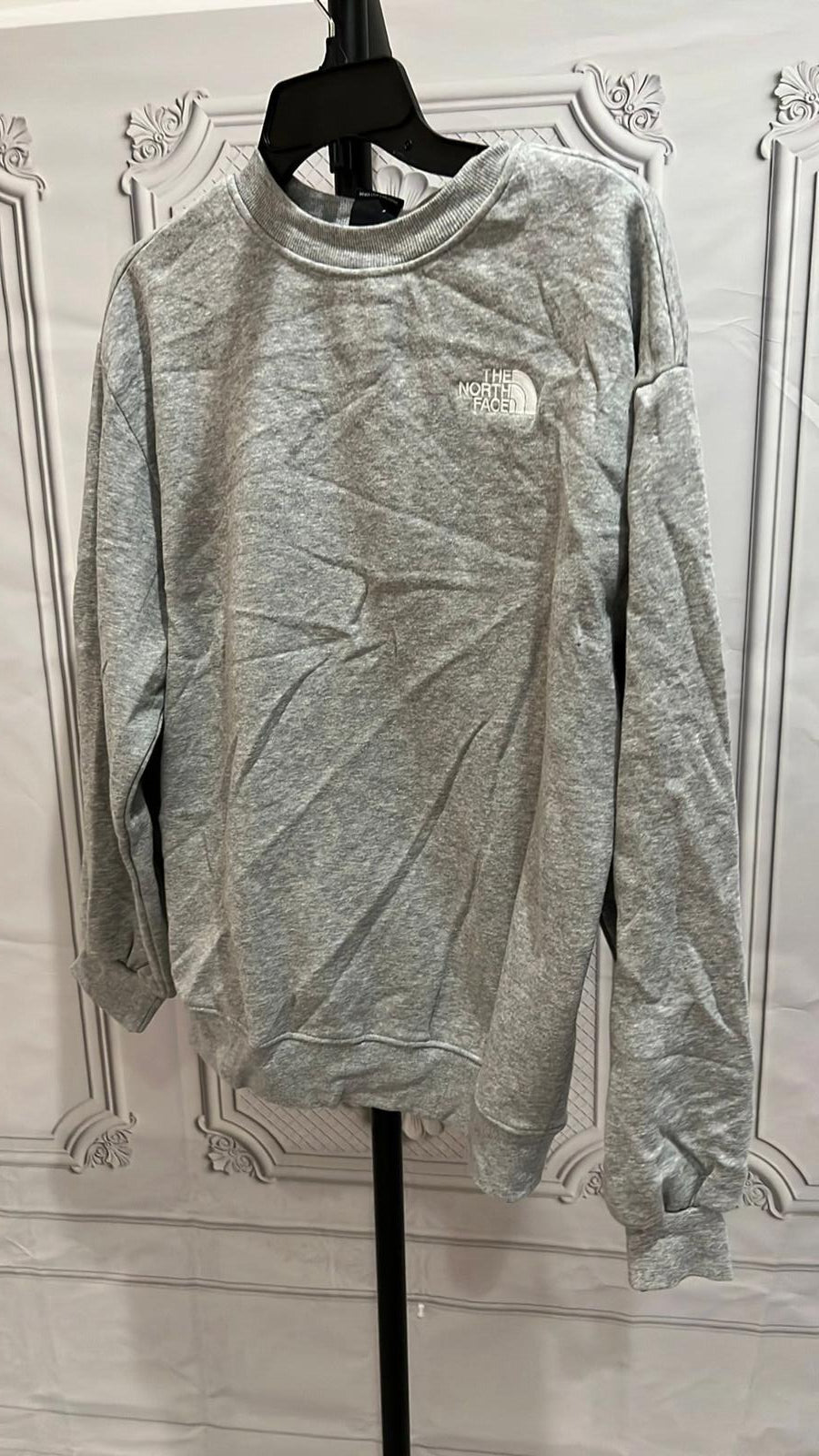 The North Face Womens Fit Crewneck Sweatshirt  Grey Solid