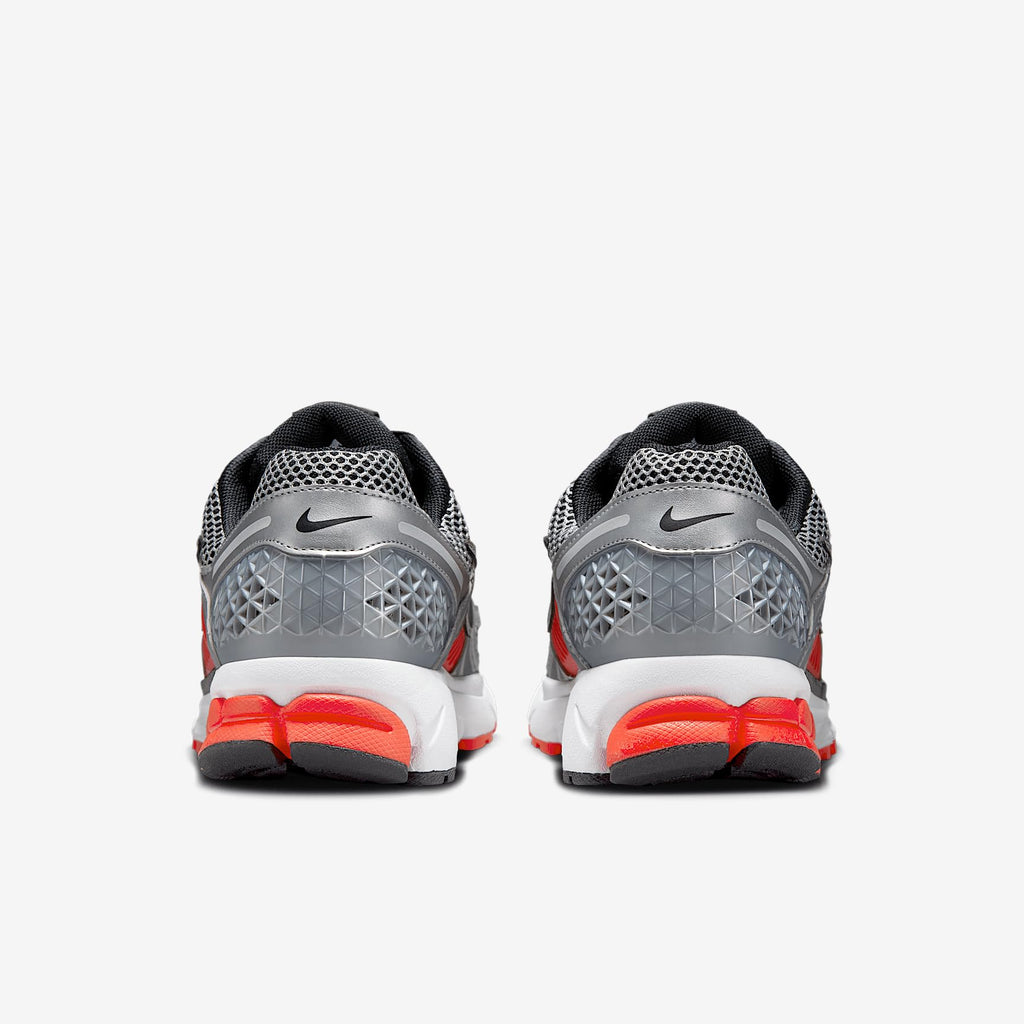 Nike Zoom Vomero 5 Men's Shoes (FJ4151-005, Metallic Silver/Flat Silver/Light Crimson/Black) Size 8.5