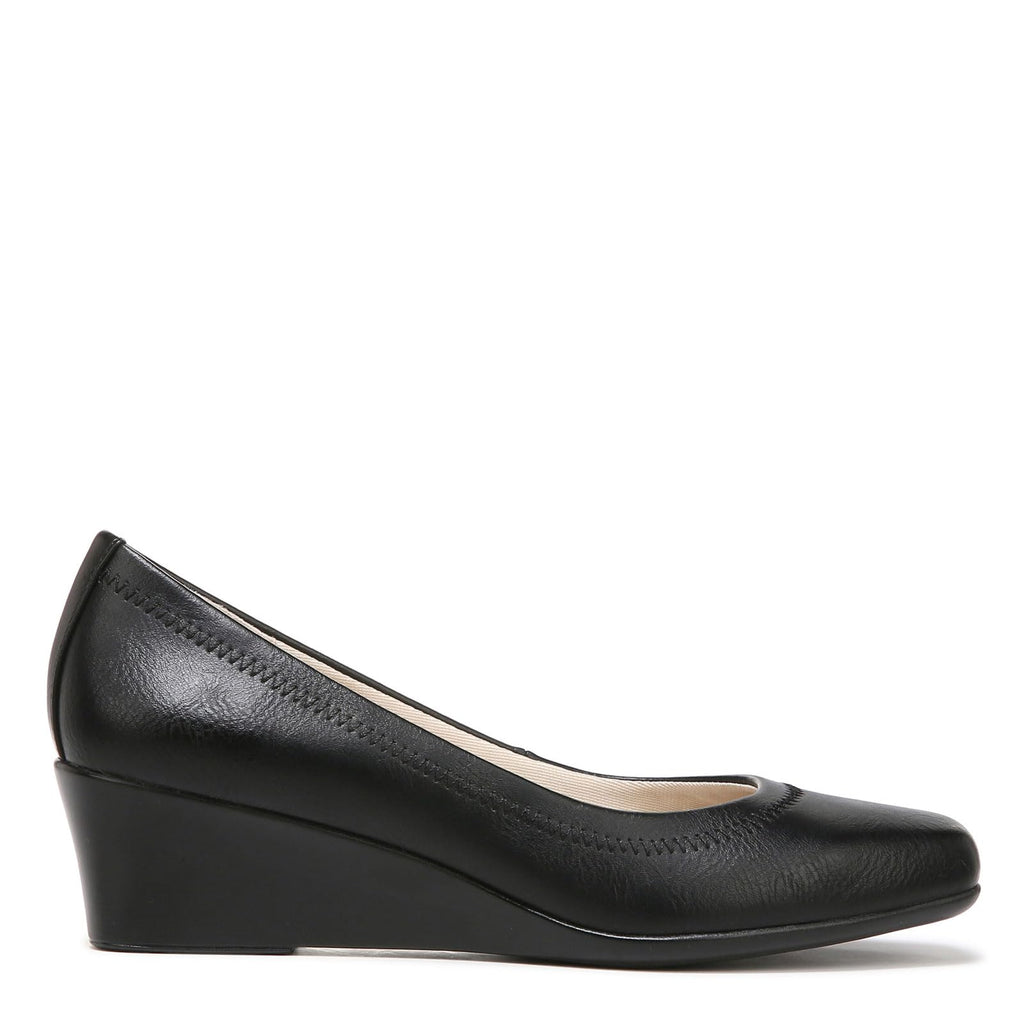 LifeStride Women's Groovy Wedge Pump, Black, 9.5 W US