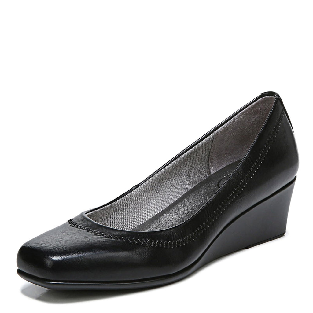 LifeStride Women's Groovy Wedge Pump, Black, 9.5 W US