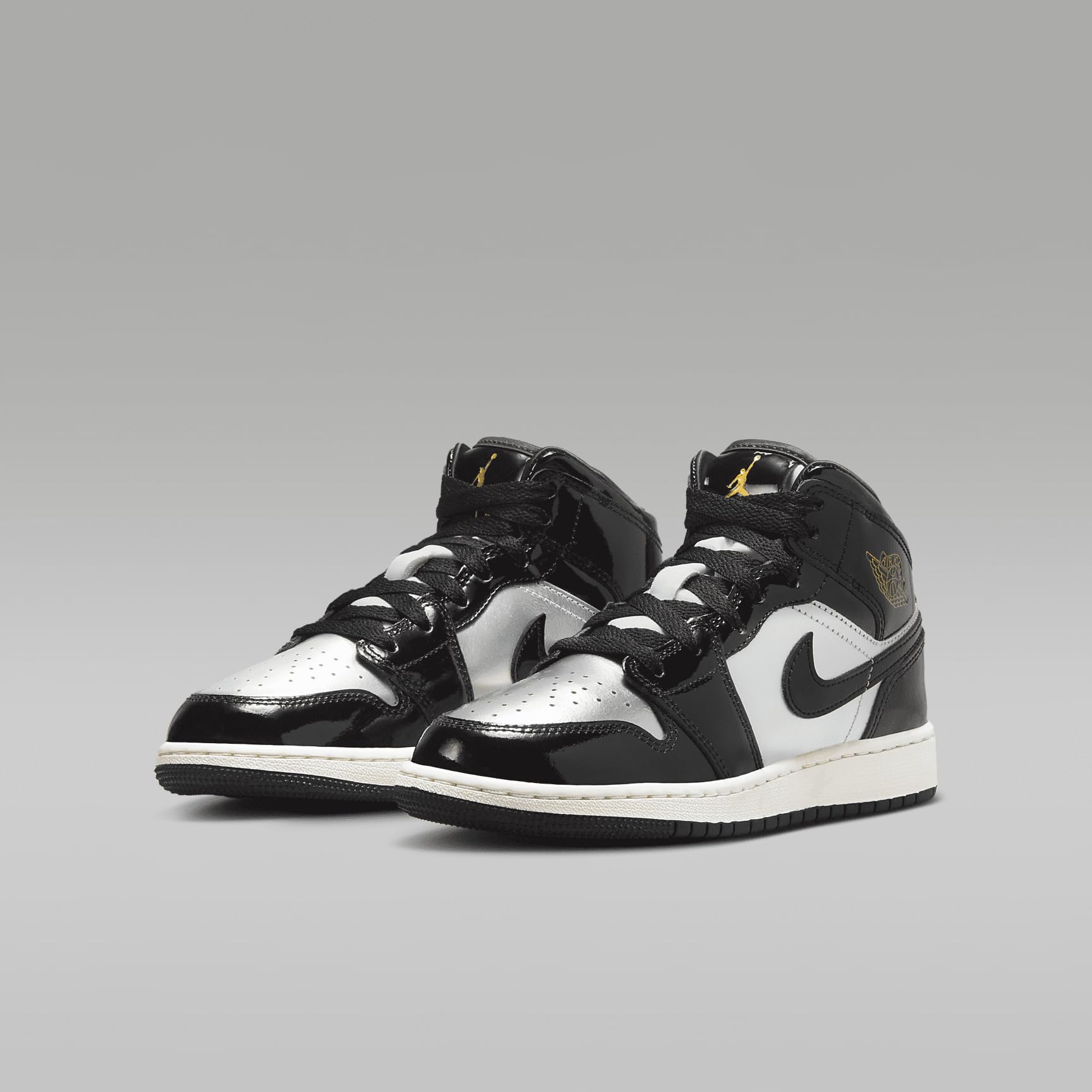 AIR JORDAN 1 MID SE (GS) "BLACK/METALLIC SILVER" size 5.5y new