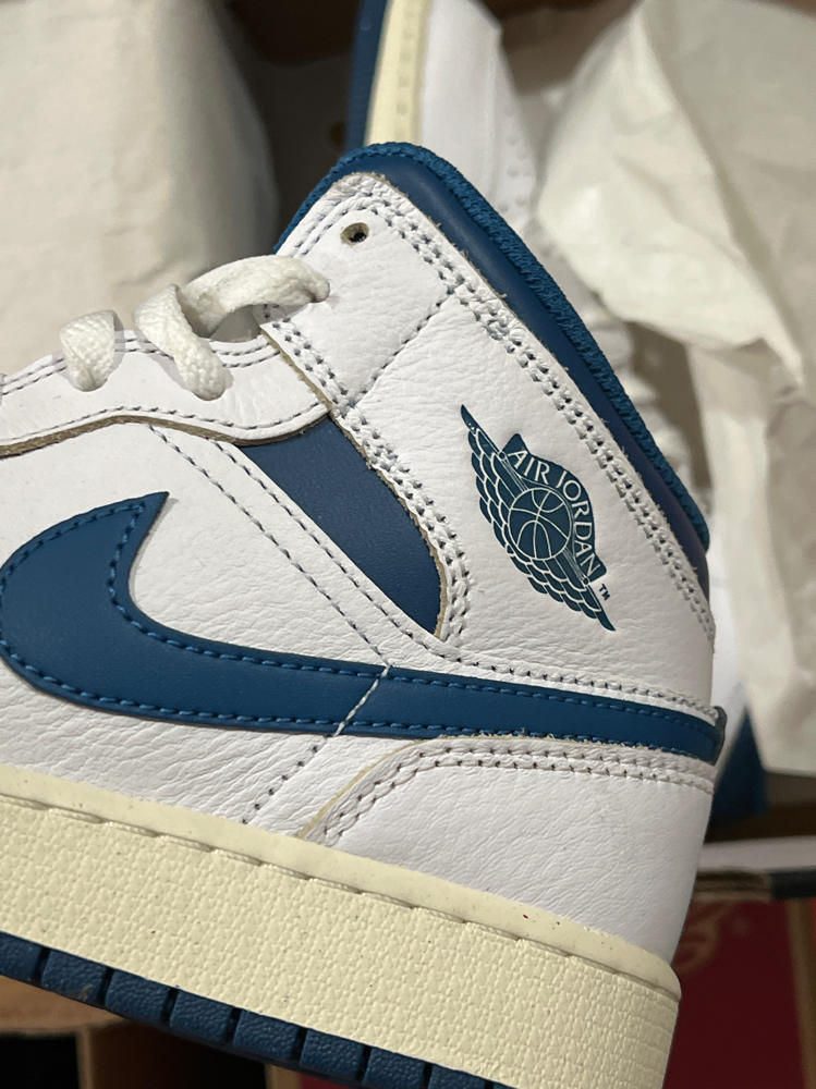 Jordan Big Kid's 1 Mid SE White/Industrial Blue-Sail (FN7432 141) - 5