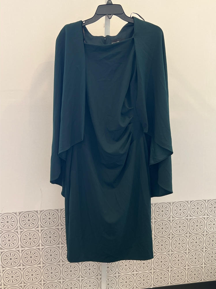 Scuba Crepe Caplet Knee Dress by Betsy & Adam Size 8
