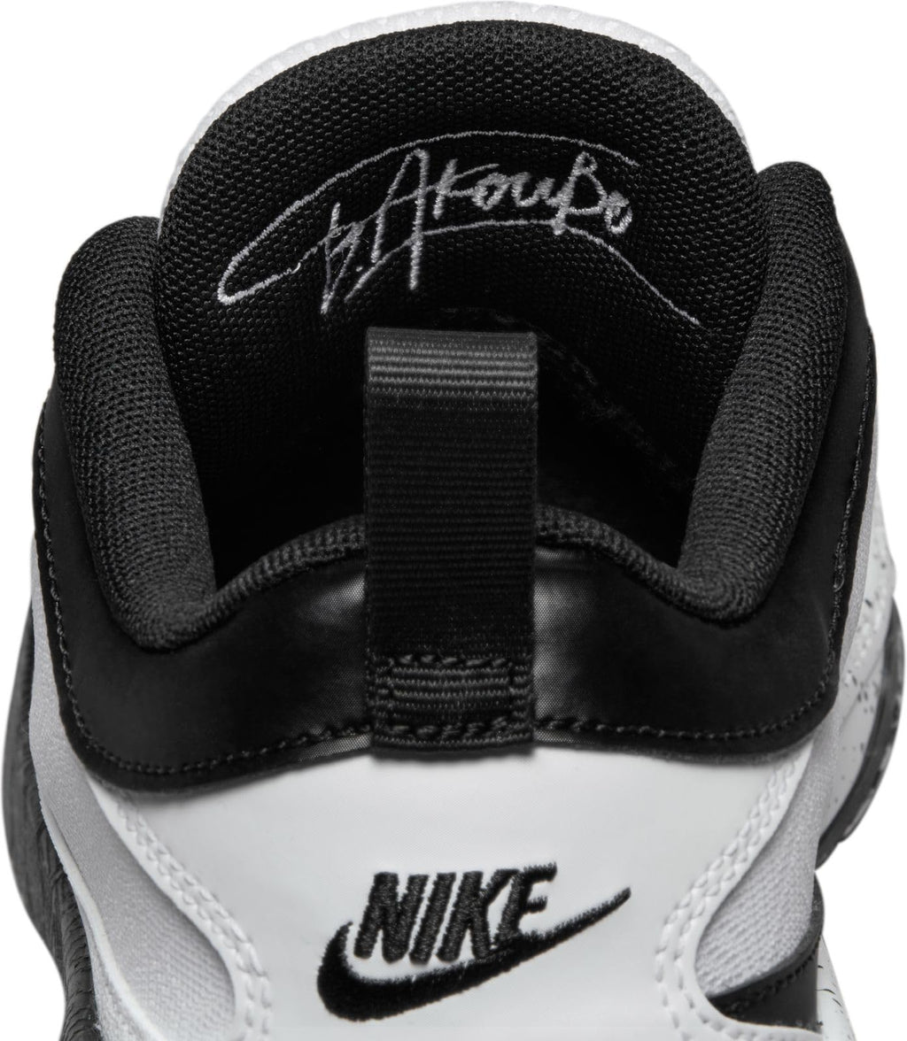 Nike Boy's Freak 5 (Big Kid) White/White/Black/Photo Blue 5.5 Big Kid M