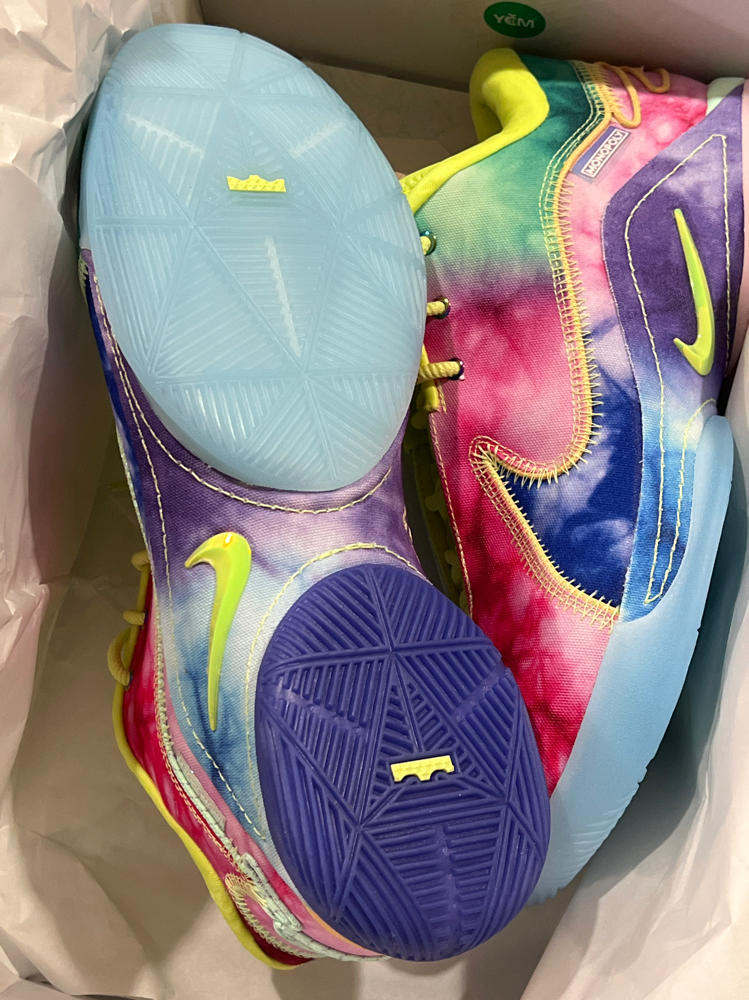 Lebron XXII What The Currency Basketball Shoes (HV8080-300, Mint Foam/Light Lemon Twist/Aquarius Blue/Cerise)