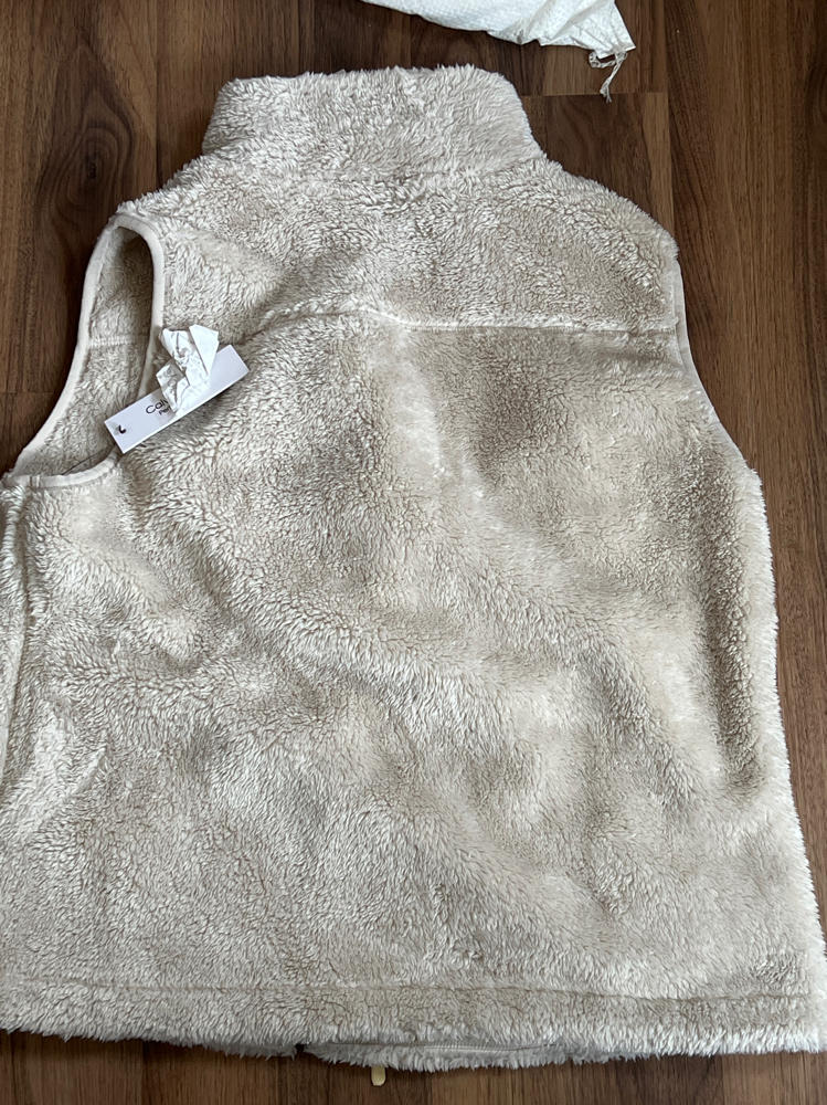 Calvin Klein Women s Sherpa Vest  Porcini  L, xl new