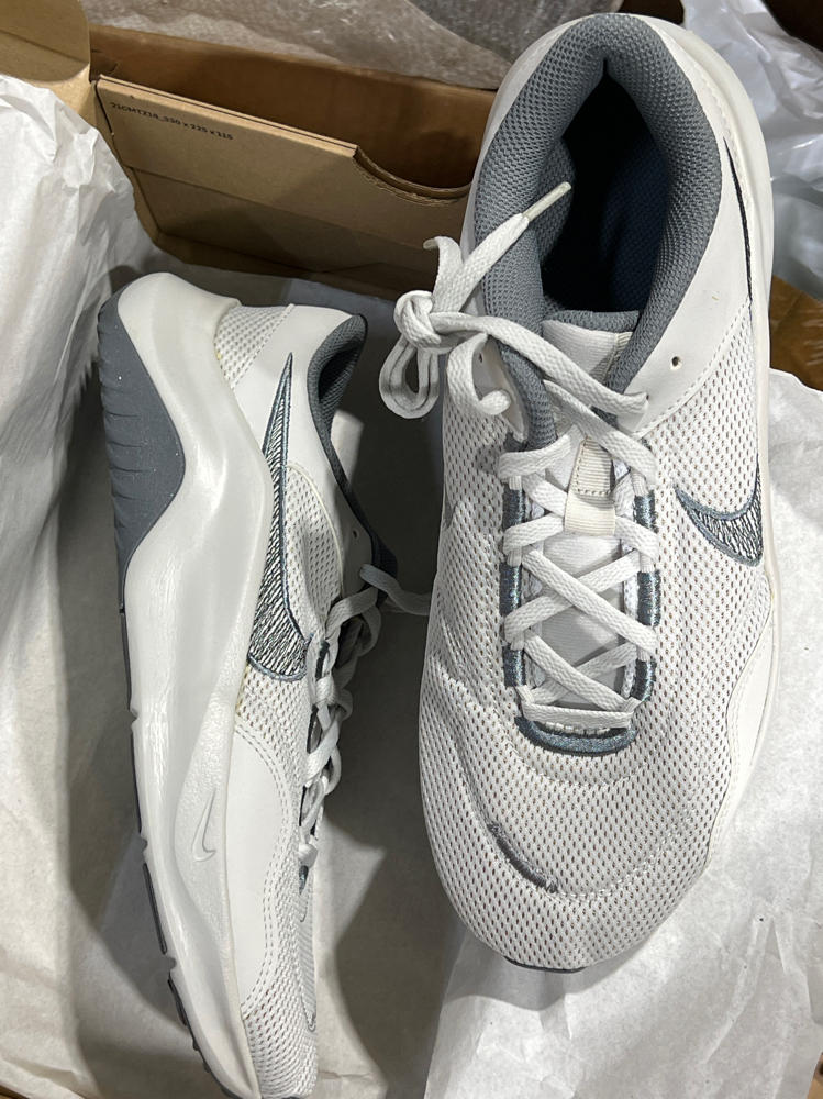 Nike Men's Legend Essential 3 Trainers, Photon dust Anthracite Cool Grey,  Men