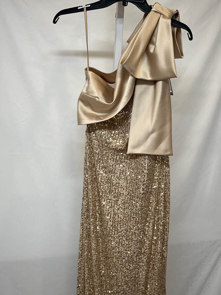 Betsy & Adam Women’s Sequin One Shoulder Satin Drape Floor Length Dress, Champagne, 6