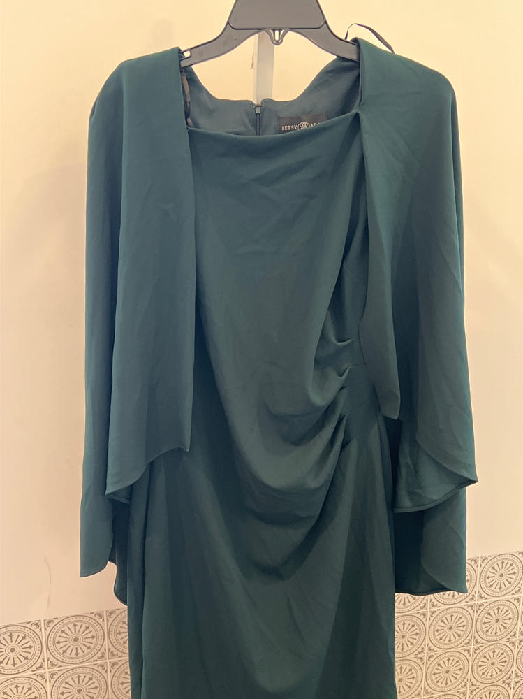 Scuba Crepe Caplet Knee Dress by Betsy & Adam Size 8