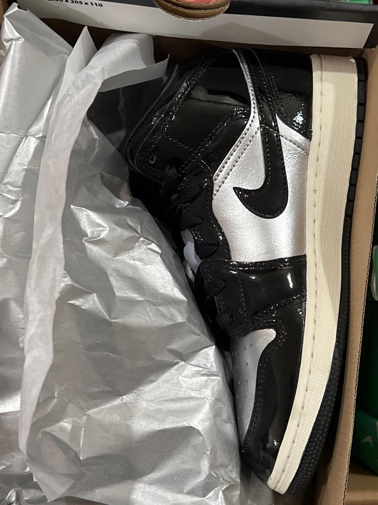 AIR JORDAN 1 MID SE (GS) "BLACK/METALLIC SILVER" size 5.5y new