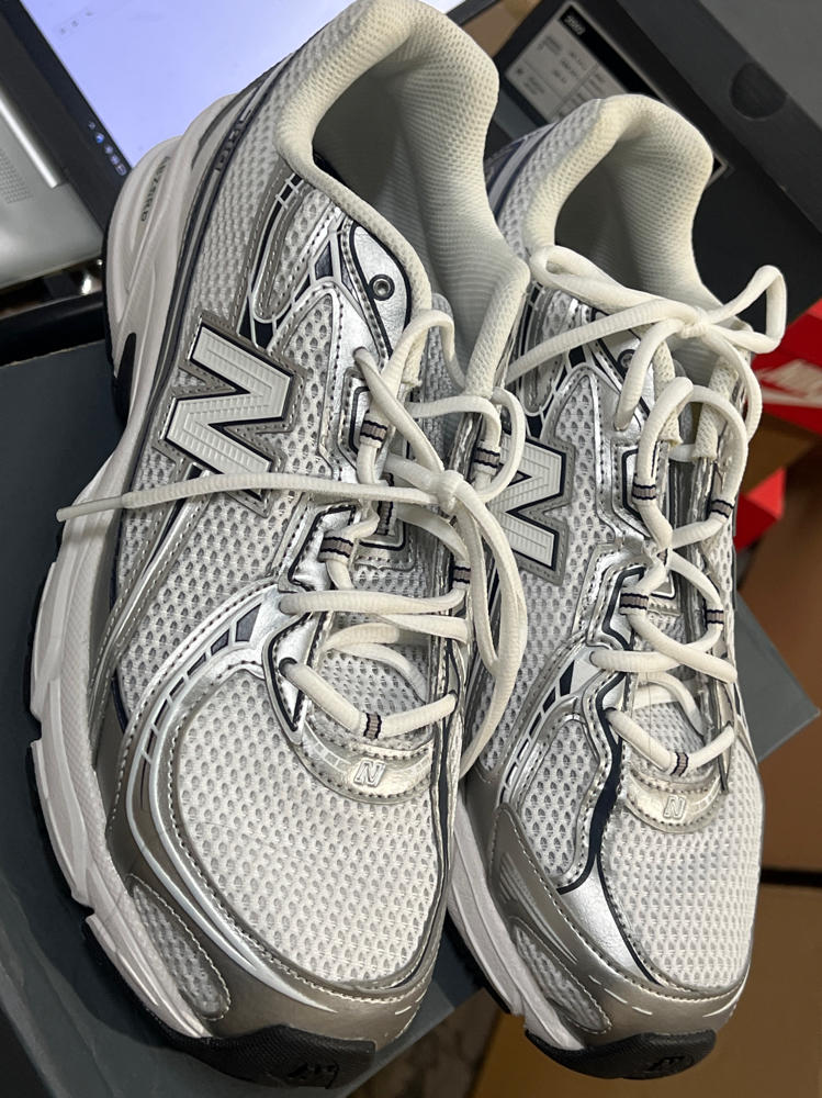 New Balance U740WN2 Shoes Unisex