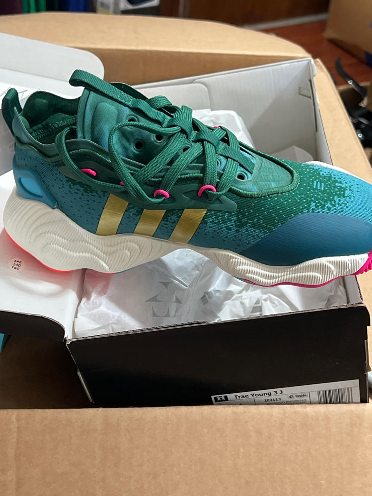 adidas Trae Young 3 GS Boys Shoes Size 4.5, Color: Green/Gold