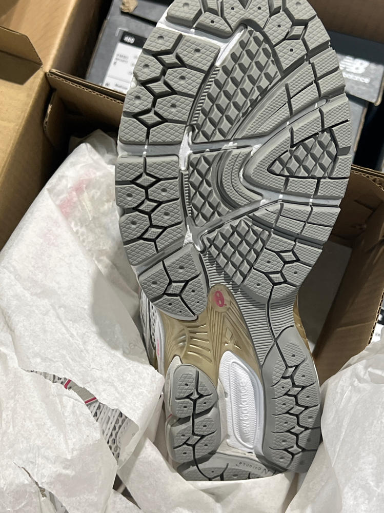 New Balance 1906R UNISEX - Silver Metallic, Dragon Berry, Gold OR GRAY PINK