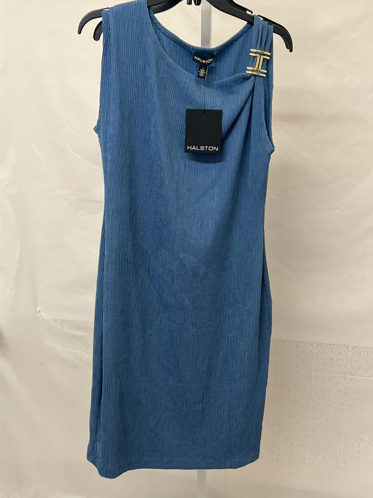 HALSTON H Women's Sleeveless Boat Neck Textured Knit Dress, Sky 12