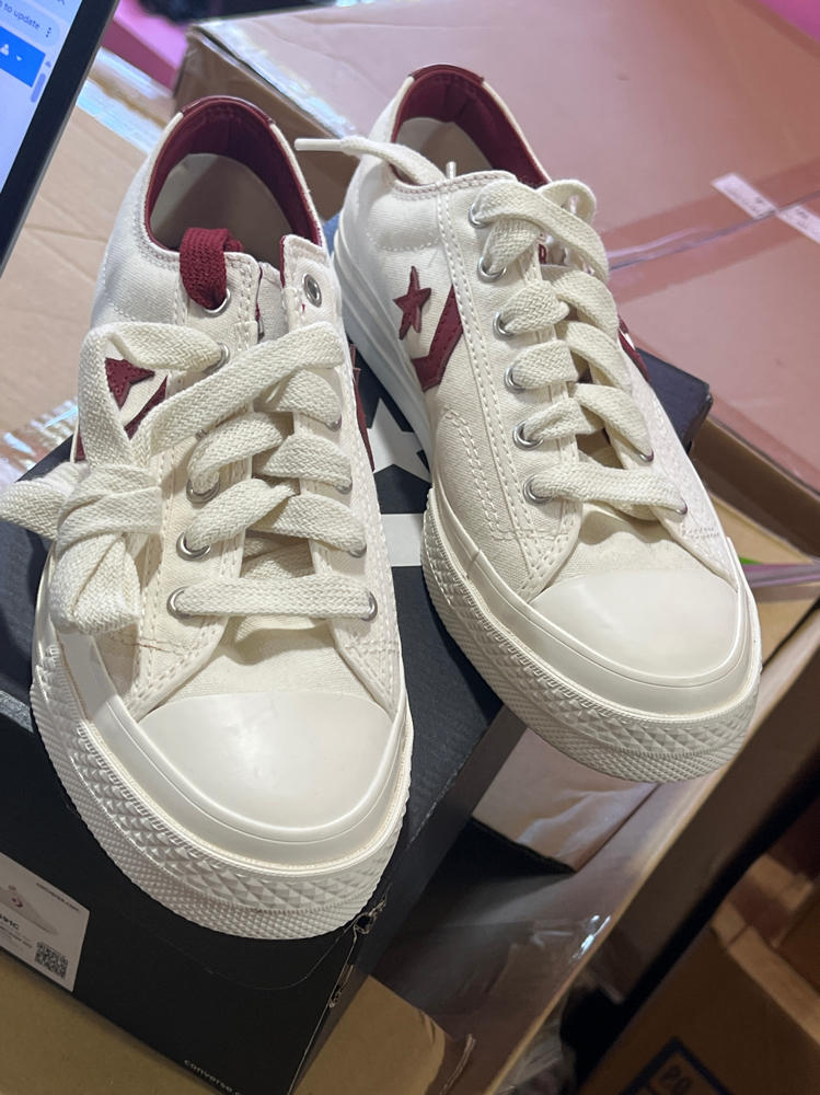 Converse Star Player 76 - Women's (A12591C, Egret/Park Red/Egret) Size 7.5