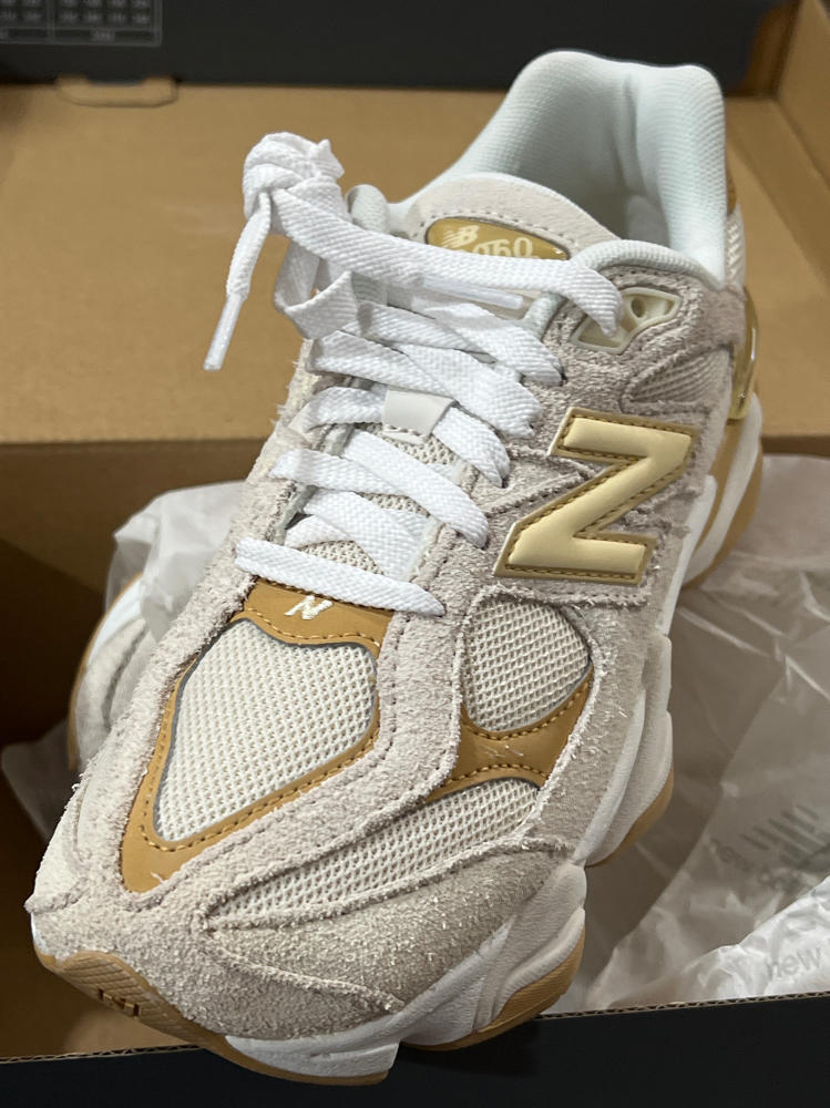 New Balance 9060 Big Kids Shoes (Sea Salt Tan Yellow, )