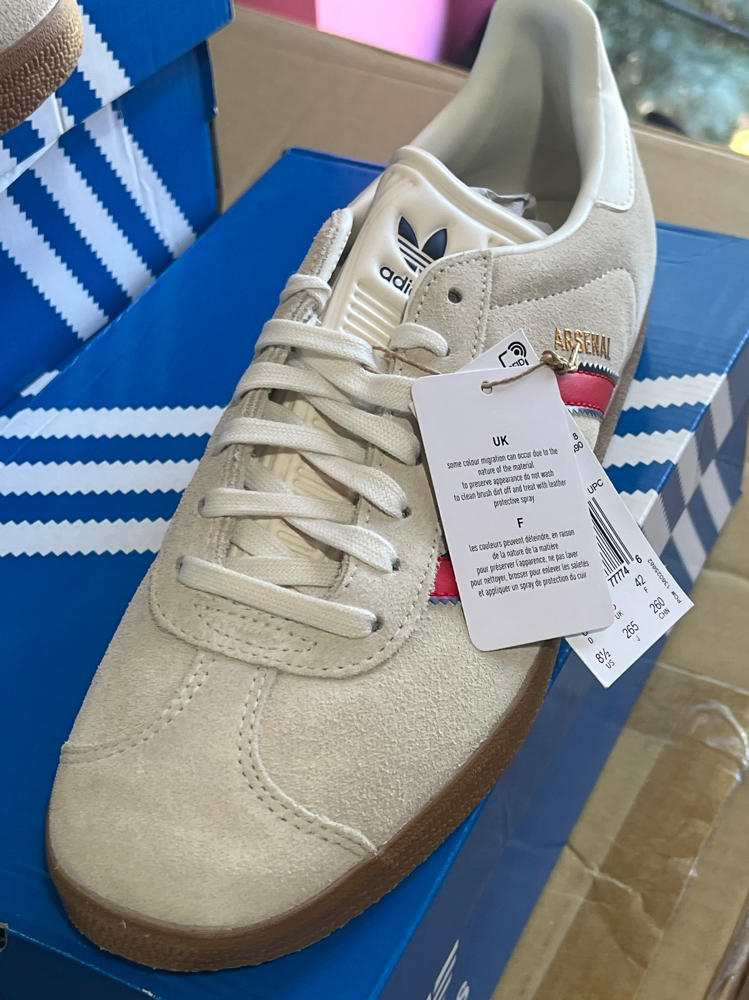 adidas Gazelle Arsenal - Men's (JS3042, Off White/Night Sky/Better Scarlet)