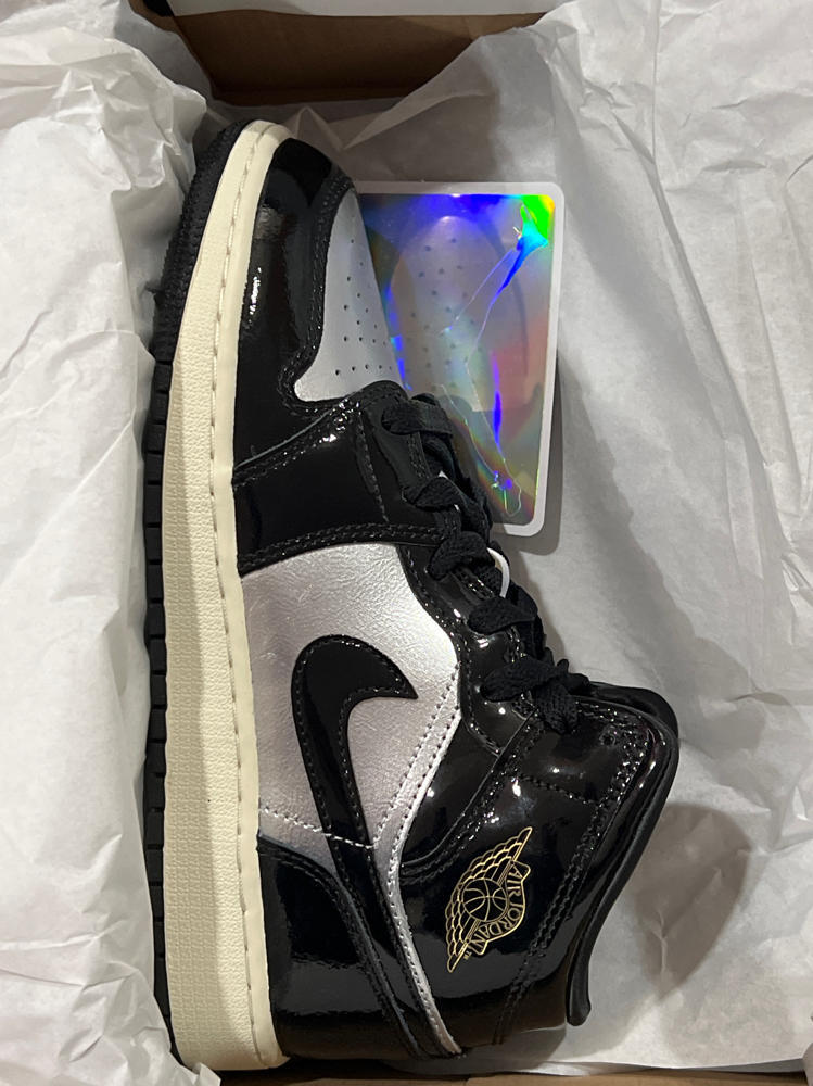 AIR JORDAN 1 MID SE (GS) "BLACK/METALLIC SILVER" size 5.5y new