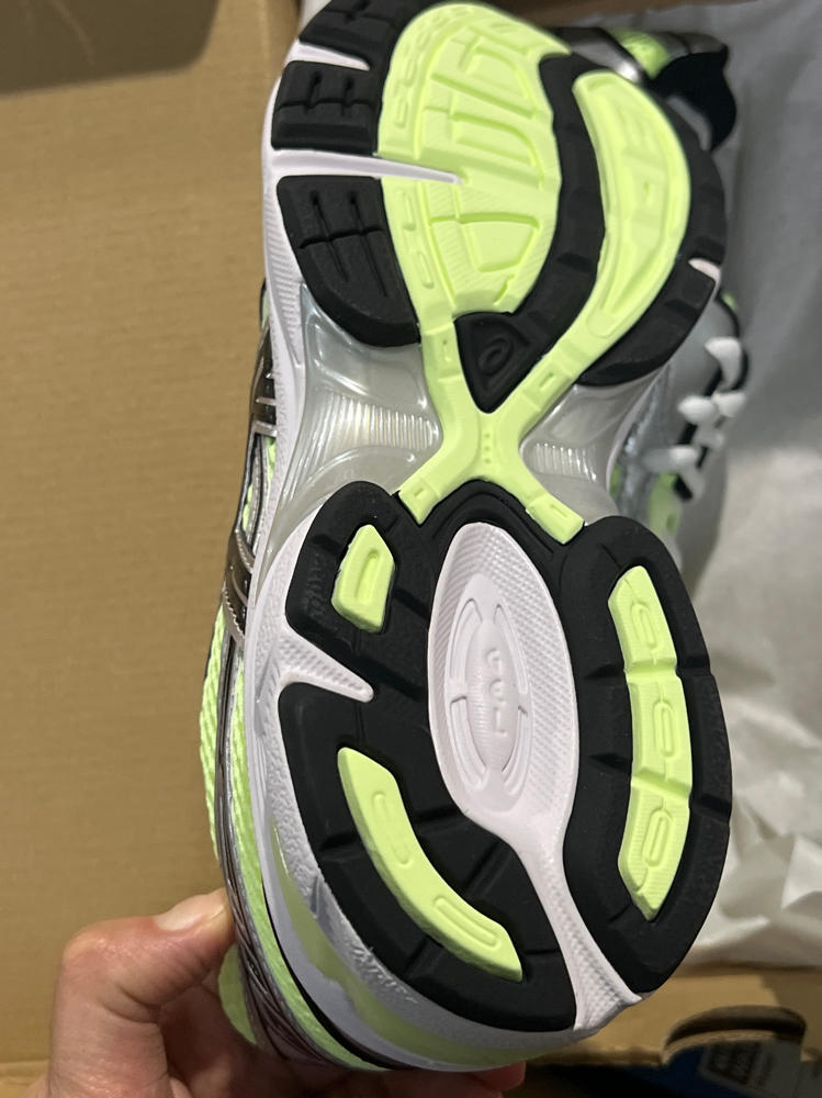 ASICS Gel 1130 - Women's Casual Running Shoes (Black/White/Yellow) Size 6.5