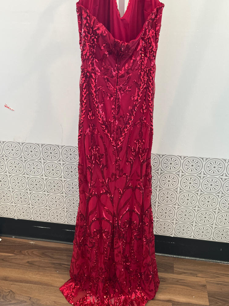 B Darlin Juniors' Sequined Halter-Neck Evening Gown  Red  9/10