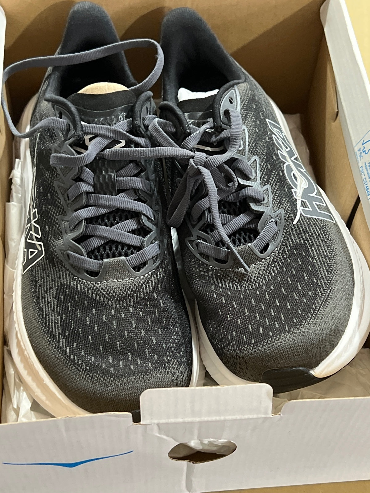 Hoka Mach 6 lightweight running sneakers