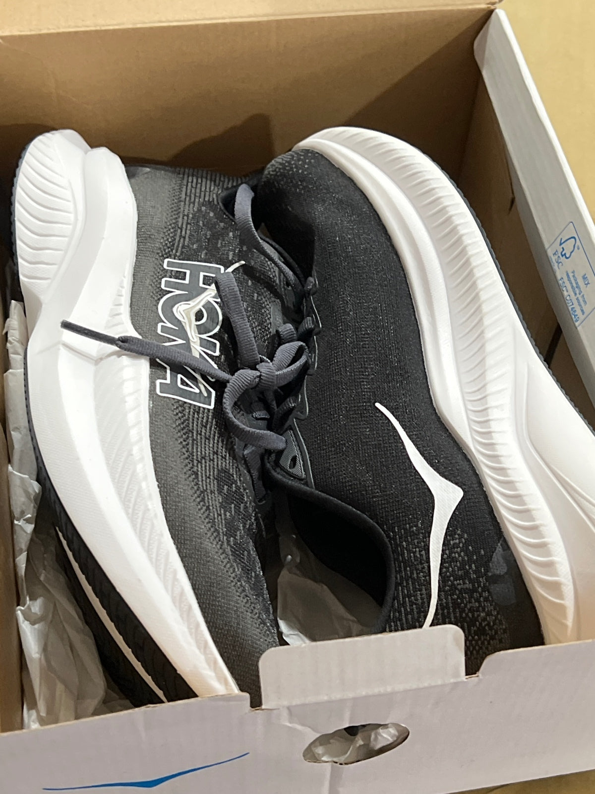 Hoka Mach 6 lightweight running sneakers