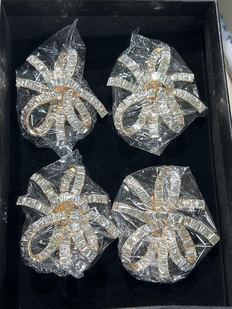 Kim Seybert Women's Jeweled Bow Napkin Ring Set of 4, msrp $400 Gold/Crystal, One Size