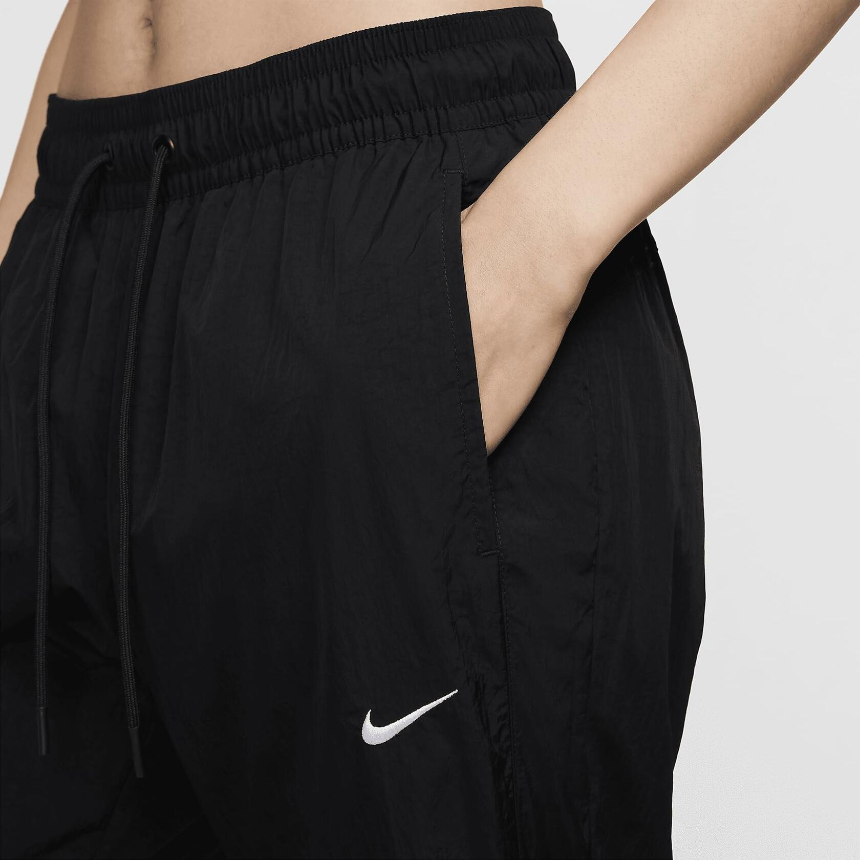 Nike Sportswear Collection Women's Mid-Rise Repel Zip Pants (FV7544-010, Black/White) Size X-Small