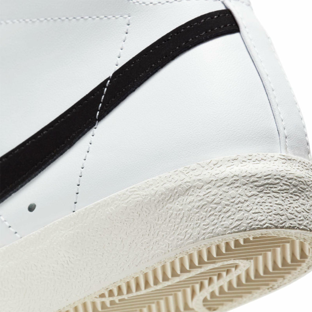 NIKE Womens Blazer Mid 77 Trainers CZ1055 Sneakers Shoes 6.5 White Black sail 100)