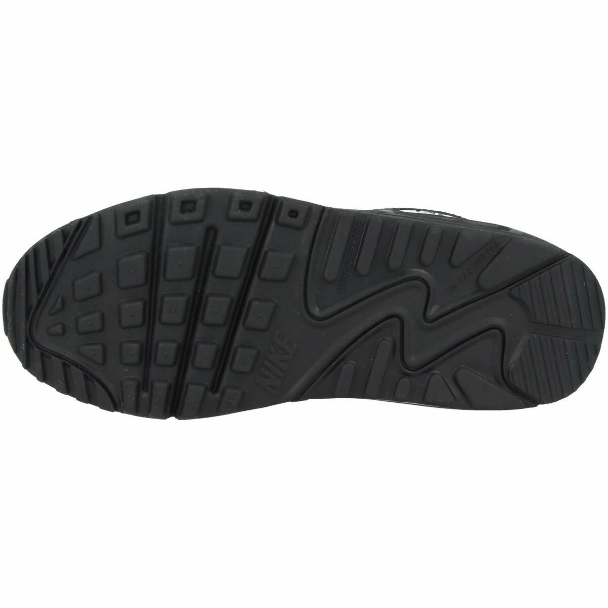 Nike Boy's Air Max 90 LTR (Big Kid) Black/White/Black 5 Big Kid M