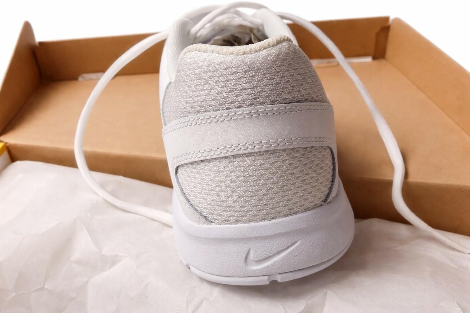 Nike Flex Show TR 2 White Athletic Sneakers 610226-110 Men's Low Top