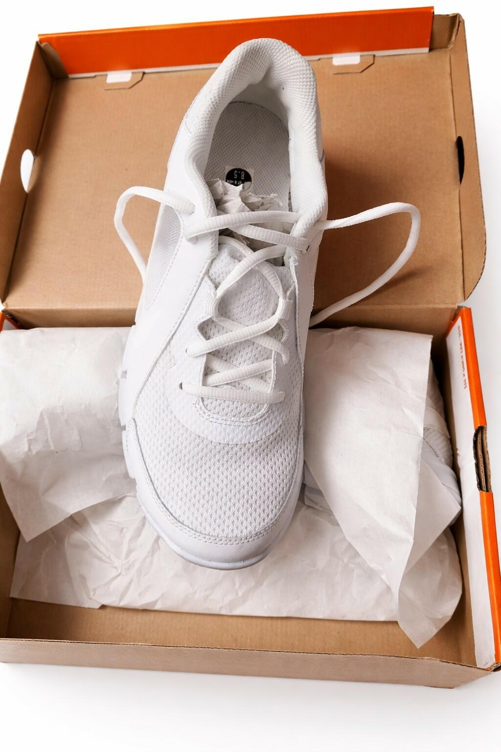 Nike Flex Show TR 2 White Athletic Sneakers 610226-110 Men's Low Top