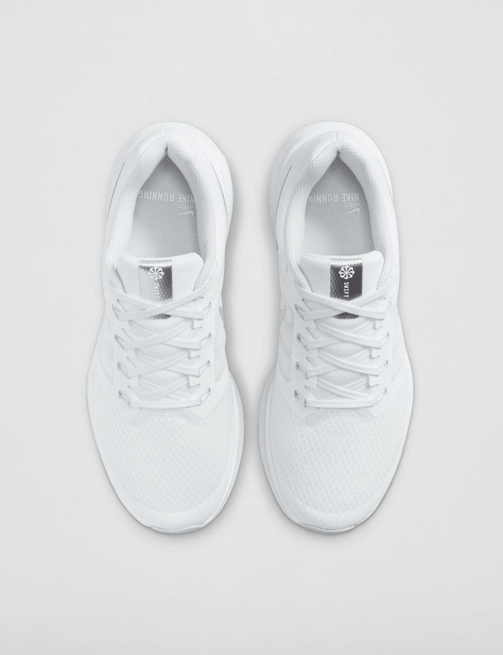 Nike Women's Run Swift 3 Road Running Shoes, White/Metallic Silver-Pure Platinum, 7.5W, 5.5W NEW WITH FLAW