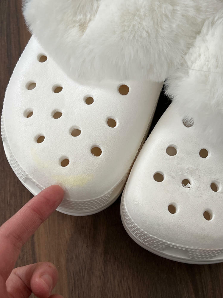 Crocs Women's Classic Mammoth Fuzzy Slippers Clog, White, 7 Women 5 Men US stains
