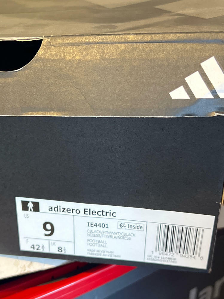 Adidas Men's Adizero 13.0, Black/White/Black, 9 new in box