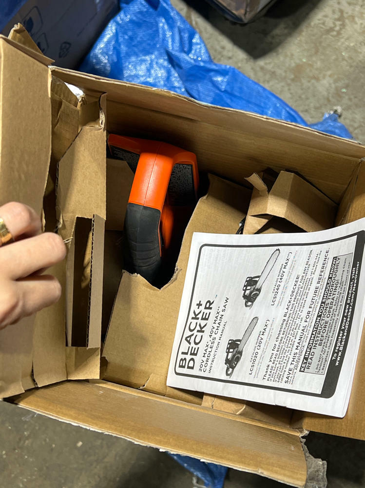 BLACK+DECKER 40V MAX Electric Chainsaw Cordless, 12 Inch Battery Chainsaw, Battery and Charger Included, Longer Runtime, Lightweight Rechargeable (LCS1240)